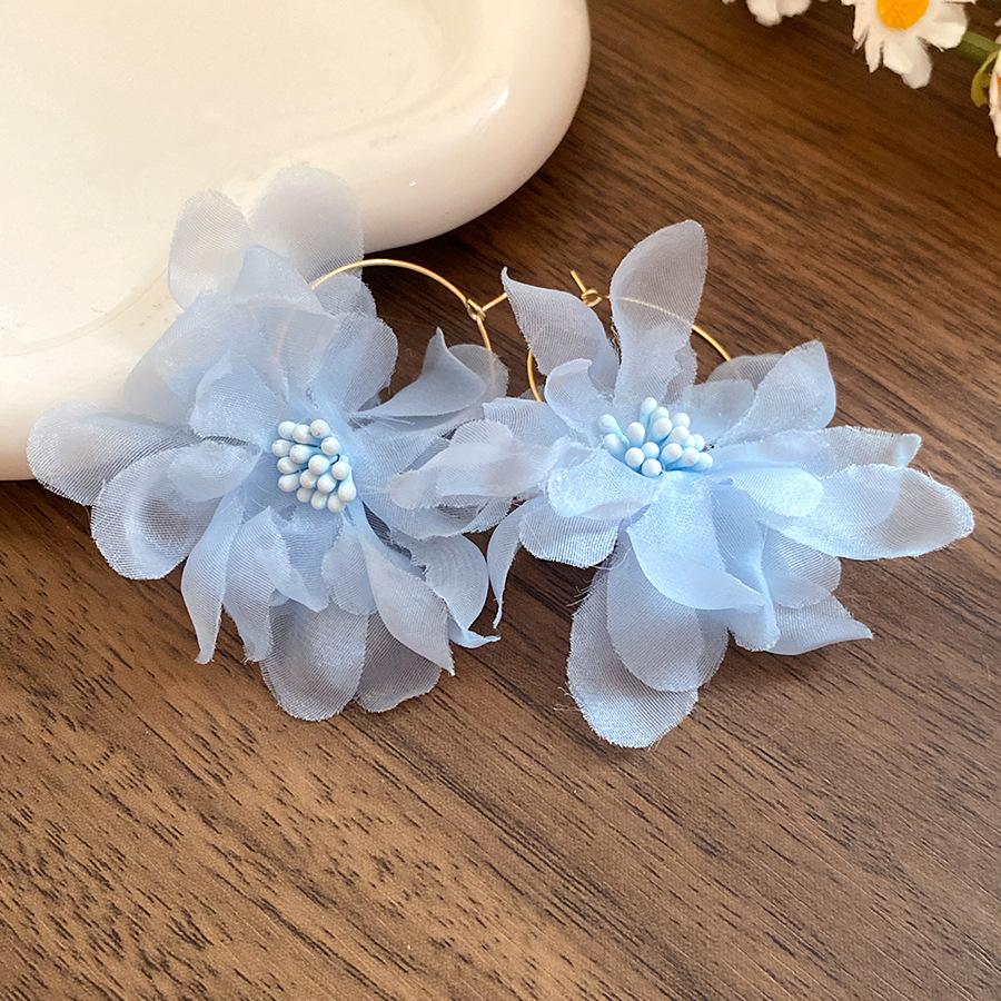 Seaside vacation chiffon flower round earrings Mori sweet small fresh earrings niche high-end earrings
Seaside vacation chiffon flower round earrings Mori sweet small fresh earrings niche high-end earrings