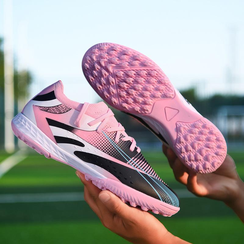New youth student football shoes men s outdoor sports competition training shoes long nails broken nails 33
New youth student football shoes men s outdoor sports competition training shoes long nails broken nails 33