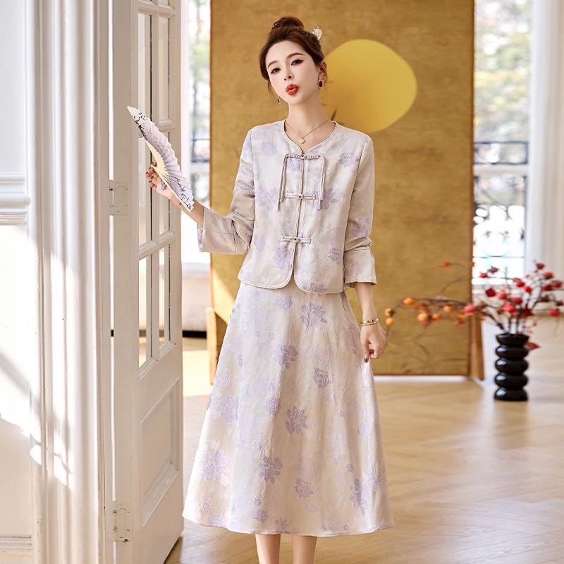 2025 Women s Retro Chinese Jacquard Frog Button Jacket & Skirt Set L 55-60 kg фиолетовый
2025 Women s Retro Chinese Jacquard Frog Button Jacket & Skirt Set L 55-60 kg фиолетовый