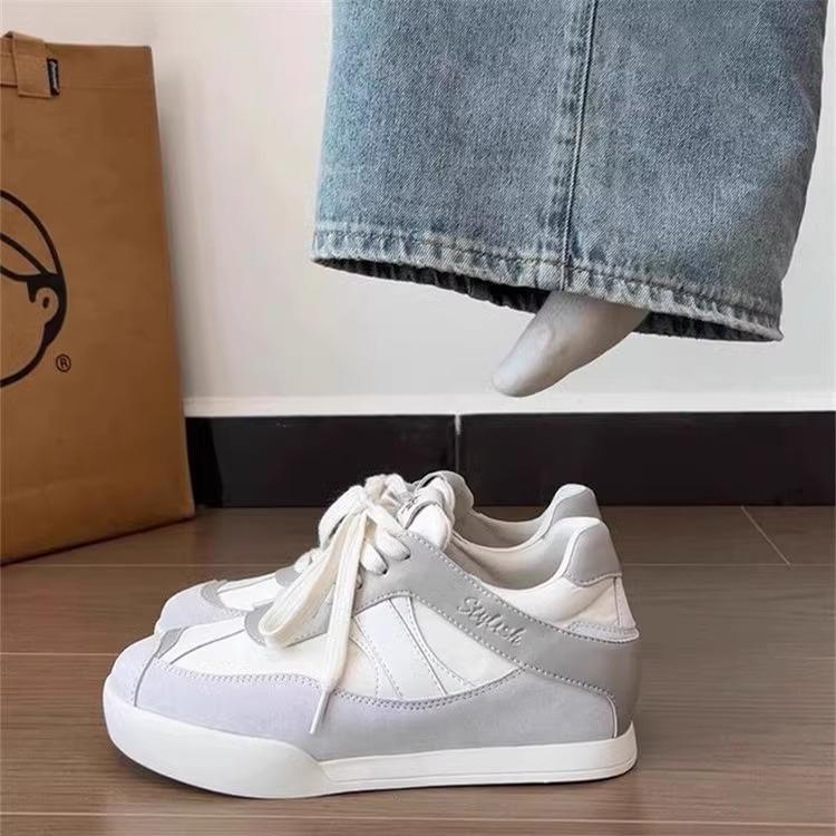 Кроссовки женские 2025 новые осенние на платформе обувь Dexun вафельные кроссовки Forrest Gump обувь на доске с круглым носком повседневные холщовые туфли прилив 40 серый
Кроссовки женские 2025 новые осенние на платформе обувь Dexun вафельные кроссовки Forrest Gump обувь на доске с круглым носком повседневные холщовые туфли прилив 40 серый