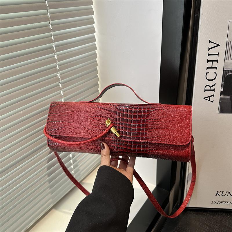 Новая модная горизонтальная женская сумка весна повседневная персонализированная сумочка на плечо сумка-мессенджер красный
Новая модная горизонтальная женская сумка весна повседневная персонализированная сумочка на плечо сумка-мессенджер красный