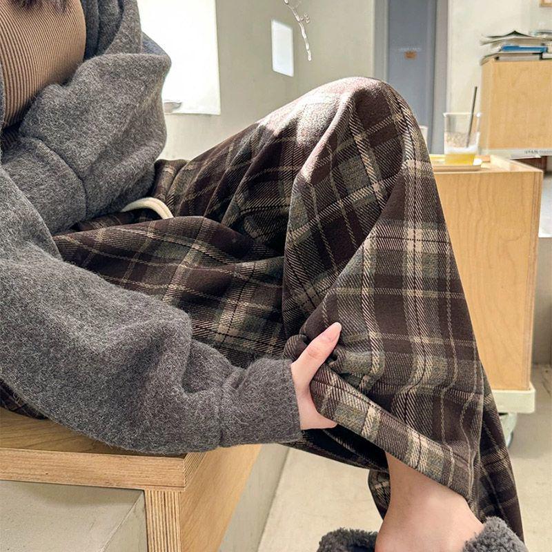 145cm Petite Plaid Wide-Leg Pants for Women – Autumn/Winter High-Waisted Drape Style 2XL (131-150 lbs)
145cm Petite Plaid Wide-Leg Pants for Women – Autumn/Winter High-Waisted Drape Style 2XL (131-150 lbs)