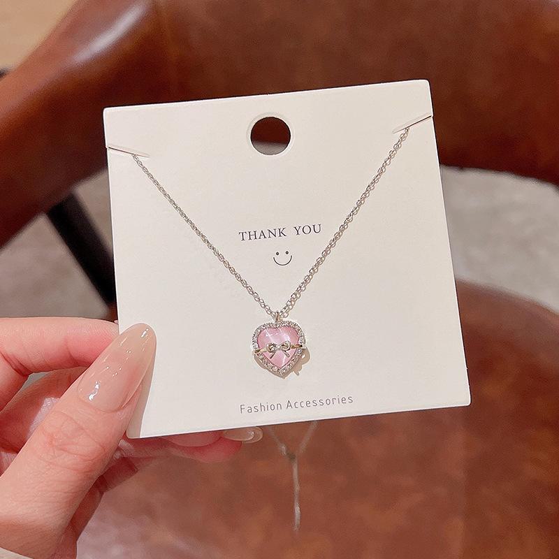 Elegant Pink Cat s Eye Heart Necklace with Bow Pendant X1079 серебряный
Elegant Pink Cat s Eye Heart Necklace with Bow Pendant X1079 серебряный