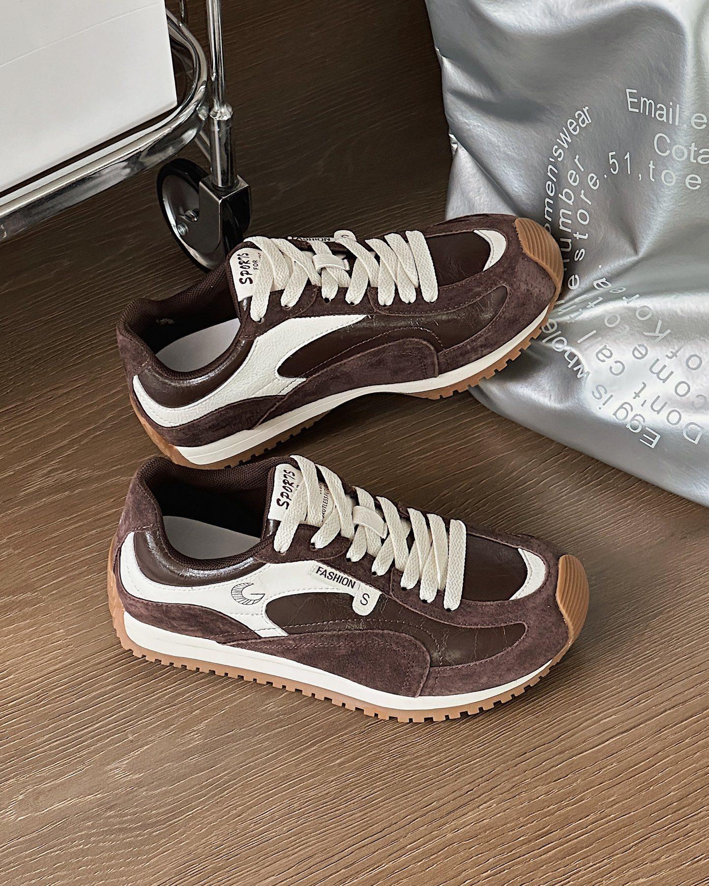 Ретро универсальные дышащие повседневные спортивные туфли на мягкой подошве женские летние модные корейская версия шнуровка сетка хлопок туфли Форреста Гампа 40
Ретро универсальные дышащие повседневные спортивные туфли на мягкой подошве женские летние модные корейская версия шнуровка сетка хлопок туфли Форреста Гампа 40