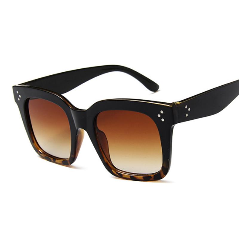 Brand Oversized Sunglasses Woman Retro Big Frame Plastic Sun Glasses Female Fashion Designer Classic Square Vintage Gafas De Sol black
Brand Oversized Sunglasses Woman Retro Big Frame Plastic Sun Glasses Female Fashion Designer Classic Square Vintage Gafas De Sol black