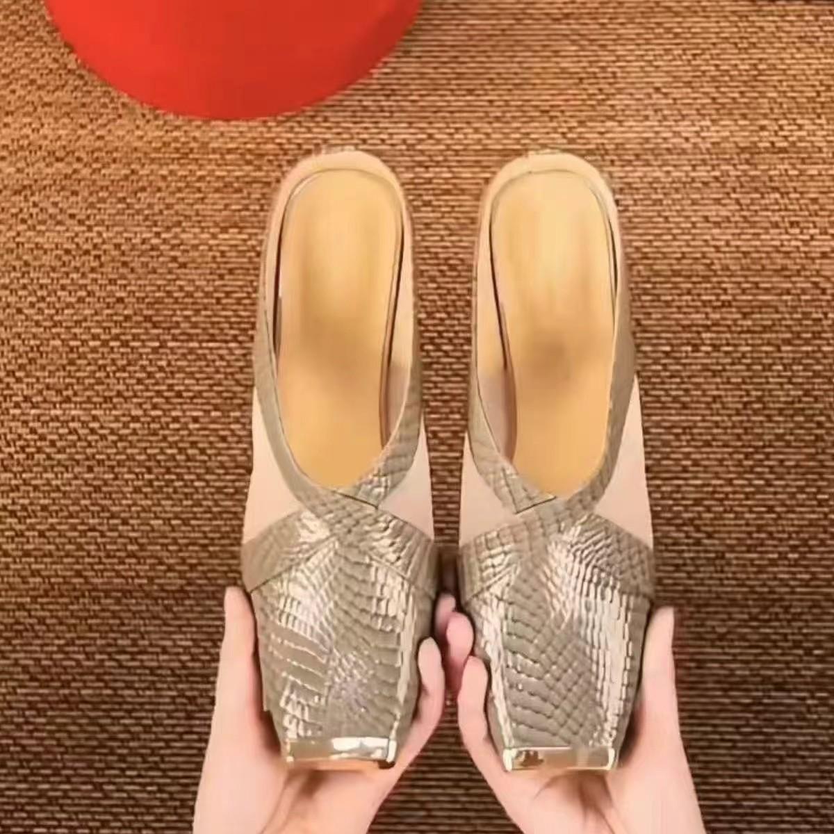 Women s Summer Thick Heel Sandals New Fashion Closed Toe Mules Slip On Square Toe Mesh Outdoor Shoes 41 золотий
Women s Summer Thick Heel Sandals New Fashion Closed Toe Mules Slip On Square Toe Mesh Outdoor Shoes 41 золотий