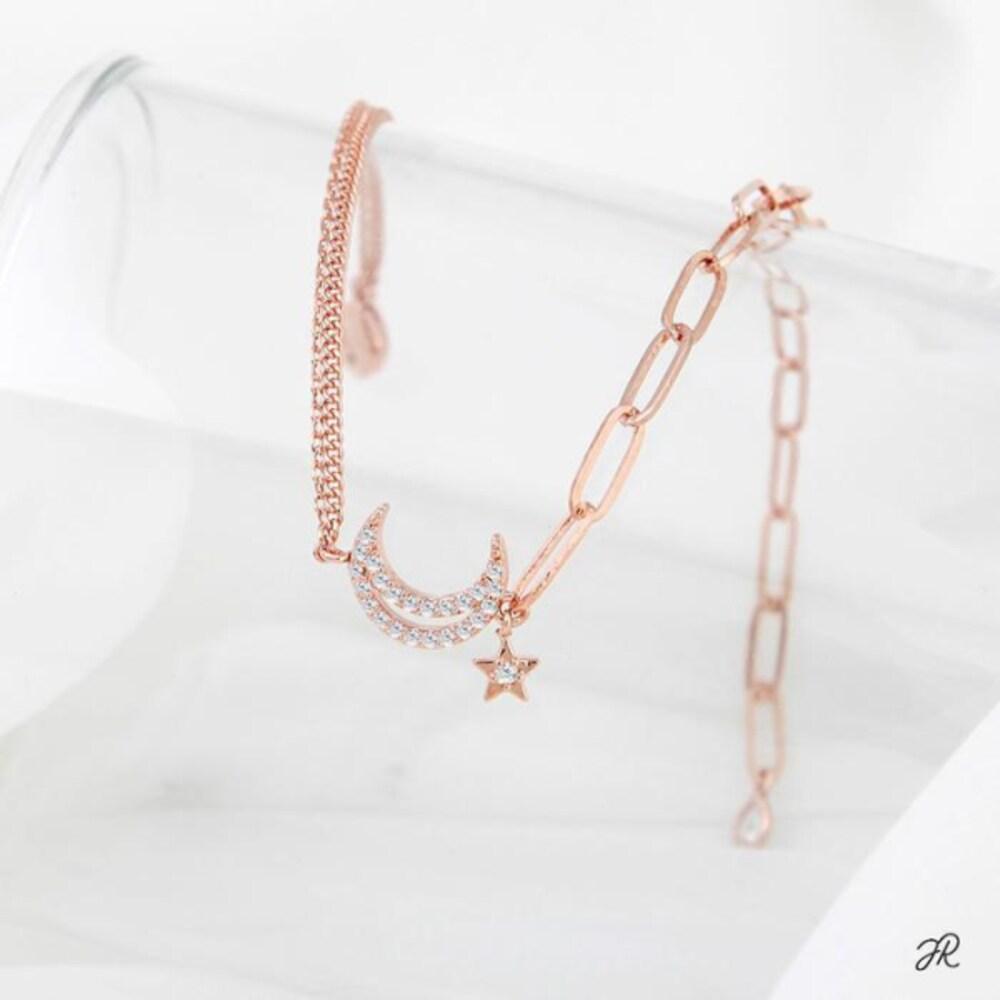 Crescent 14Kgp Rose Gold Star and Moon Double Chain Fashion Bracelet (10920225)
Crescent 14Kgp Rose Gold Star and Moon Double Chain Fashion Bracelet (10920225)