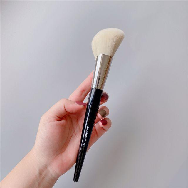 Candy Drop - Makeup Brush White
Candy Drop - Makeup Brush White