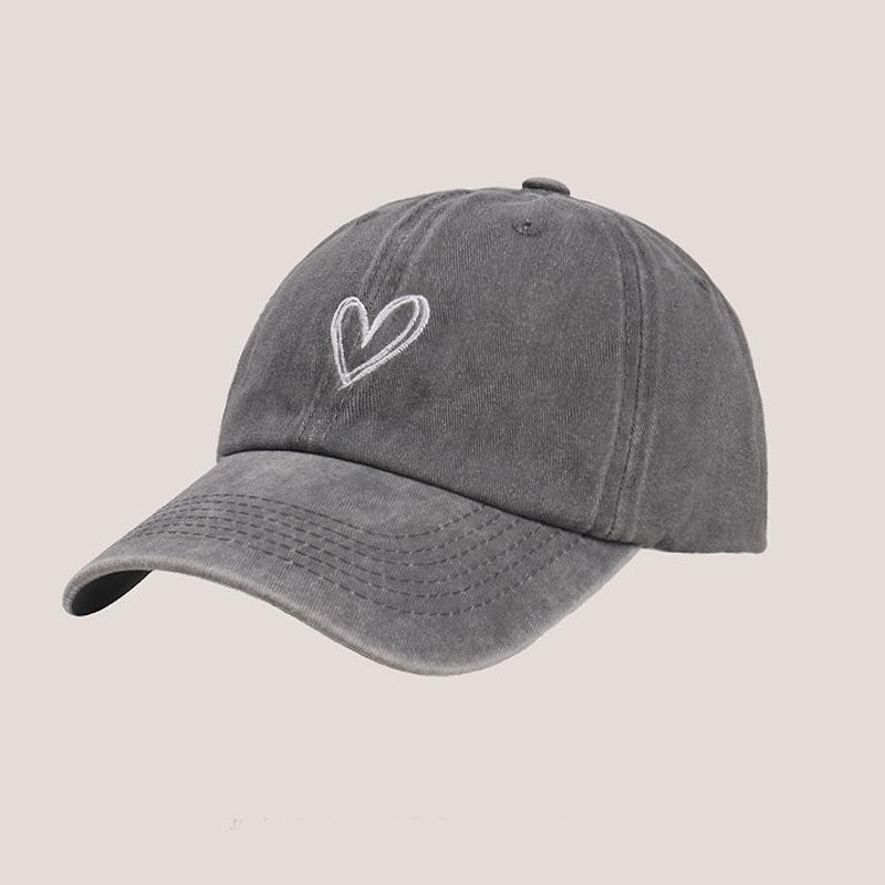 Кепка з качкодзьобом у старому капелюсі Able Washed Retro у формі серця з м’якою верхньою частиною бейсболки сірий колір
Кепка з качкодзьобом у старому капелюсі Able Washed Retro у формі серця з м’якою верхньою частиною бейсболки сірий колір