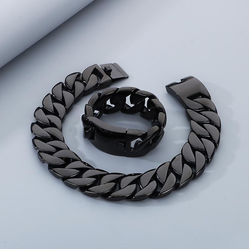 31Mm Thick Chain Bracelet Set, Domineering Personality Big Gold Chain Cuban Chain Titanium Steel Men S Necklace Bracelet 22cm
31Mm Thick Chain Bracelet Set, Domineering Personality Big Gold Chain Cuban Chain Titanium Steel Men S Necklace Bracelet 22cm
