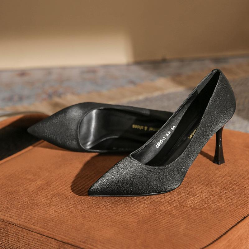 - Французские маленькие высокие каблуки женственность простые остроносые профессиональные рабочие туфли сексуальные тонкие каблуки с мелким вырезом женские туфли 40
- Французские маленькие высокие каблуки женственность простые остроносые профессиональные рабочие туфли сексуальные тонкие каблуки с мелким вырезом женские туфли 40