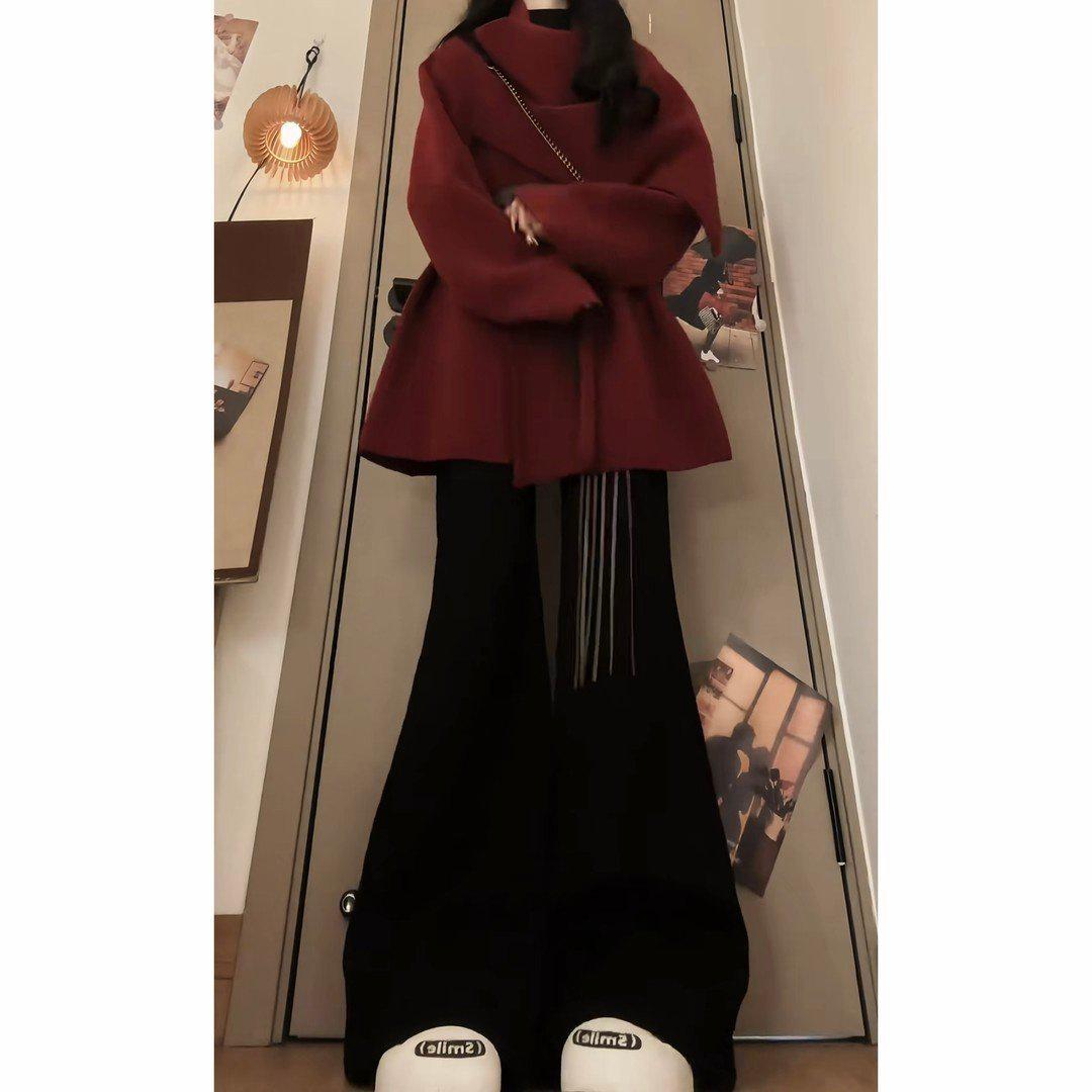 Korean Style Red Woolen Shawl Coat & Flared Pants Christmas Outfit S (recommended 40-48 kg)
Korean Style Red Woolen Shawl Coat & Flared Pants Christmas Outfit S (recommended 40-48 kg)