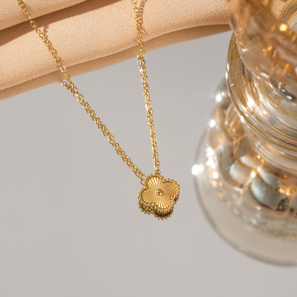 Ожерелье Lucky Clover с подвеской из титановой стали 18 карат, двустороннее ожерелье Beimu Design Clavicle Jewelry золотой
Ожерелье Lucky Clover с подвеской из титановой стали 18 карат, двустороннее ожерелье Beimu Design Clavicle Jewelry золотой