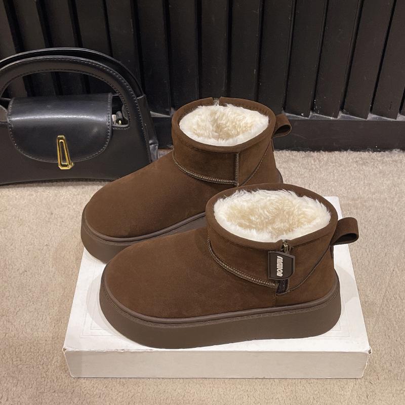Женские зимние ботинки на толстой подошве 2025 новая модель короткий голенище набивной утолщенный теплый хлеб Северо-восток большие хлопковые ботинки 40 темно-коричневого
Женские зимние ботинки на толстой подошве 2025 новая модель короткий голенище набивной утолщенный теплый хлеб Северо-восток большие хлопковые ботинки 40 темно-коричневого