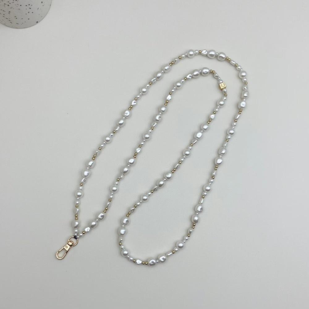 INS wind butterfly love silver and white pearl bear anti-lost oblique span pendant long mobile phone chain
INS wind butterfly love silver and white pearl bear anti-lost oblique span pendant long mobile phone chain
