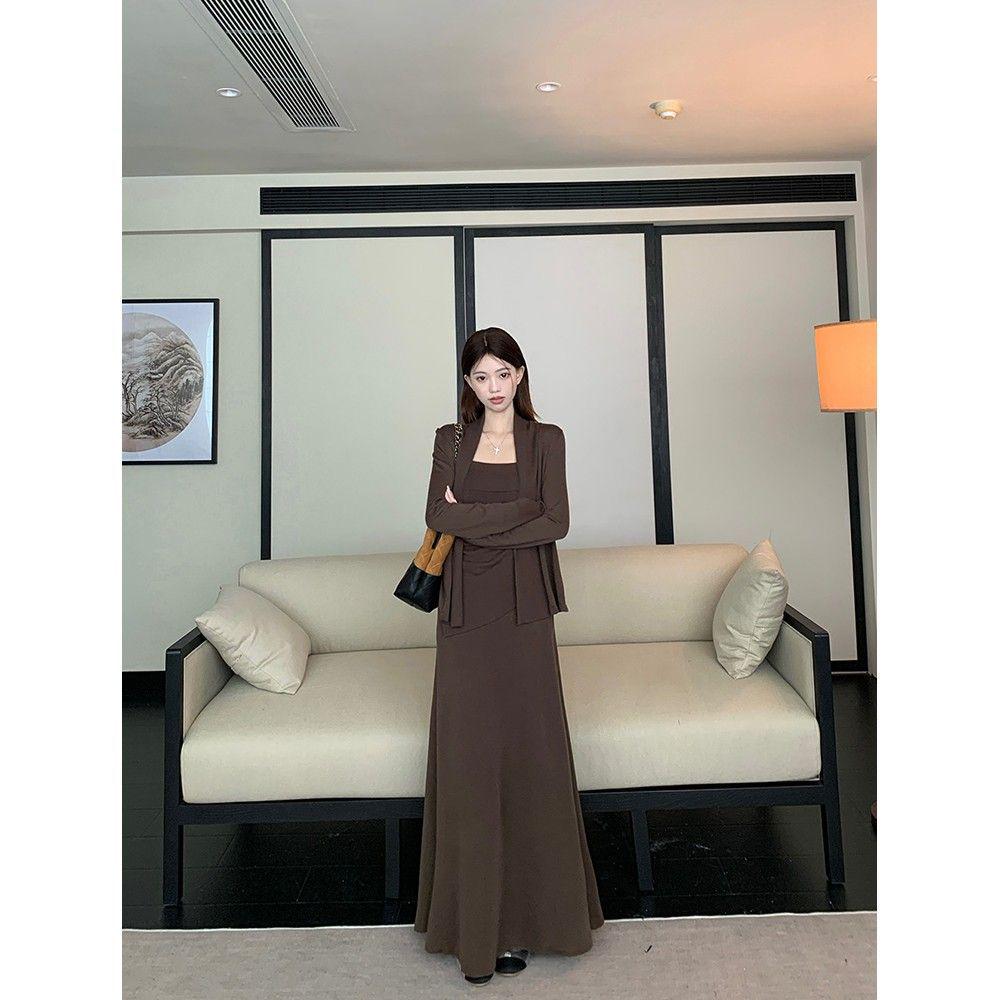 Women s Trendy Autumn Set 2026: Ruched Strapless Tank, Long-Sleeve Cardigan, High-Waisted Skirt M
Women s Trendy Autumn Set 2026: Ruched Strapless Tank, Long-Sleeve Cardigan, High-Waisted Skirt M