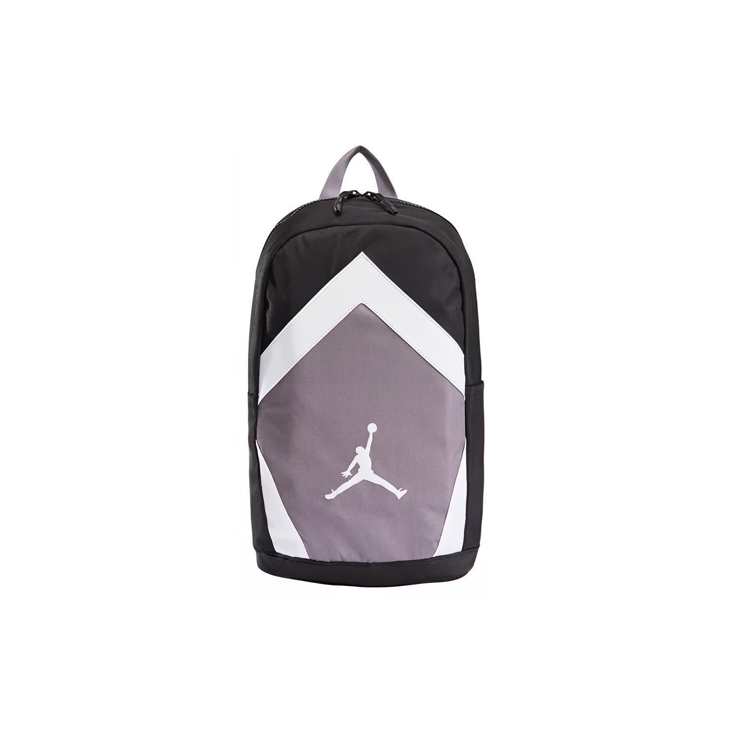 New Jordan Polyester Backpack Unisex Black/Gray/White 9A0262-023 30.5*16.0*47.0CM
New Jordan Polyester Backpack Unisex Black/Gray/White 9A0262-023 30.5*16.0*47.0CM