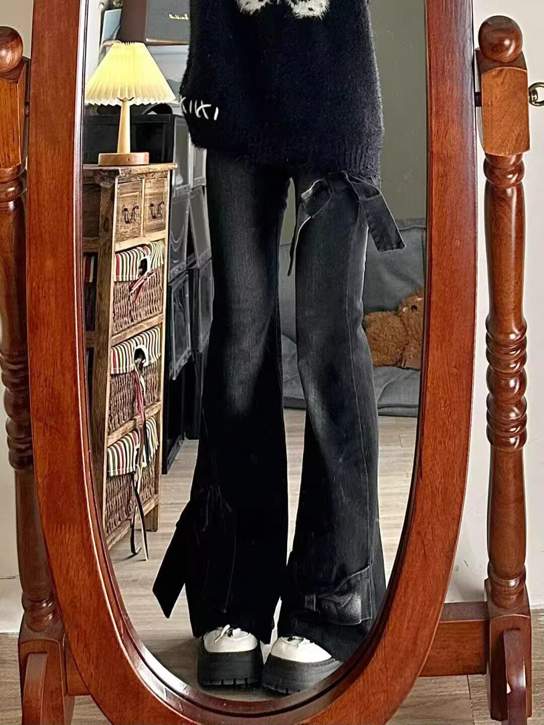 Женские расклешенные джинсы в американском ретро-стиле с высокой талией и бантом на весну и осень 2XL
Женские расклешенные джинсы в американском ретро-стиле с высокой талией и бантом на весну и осень 2XL