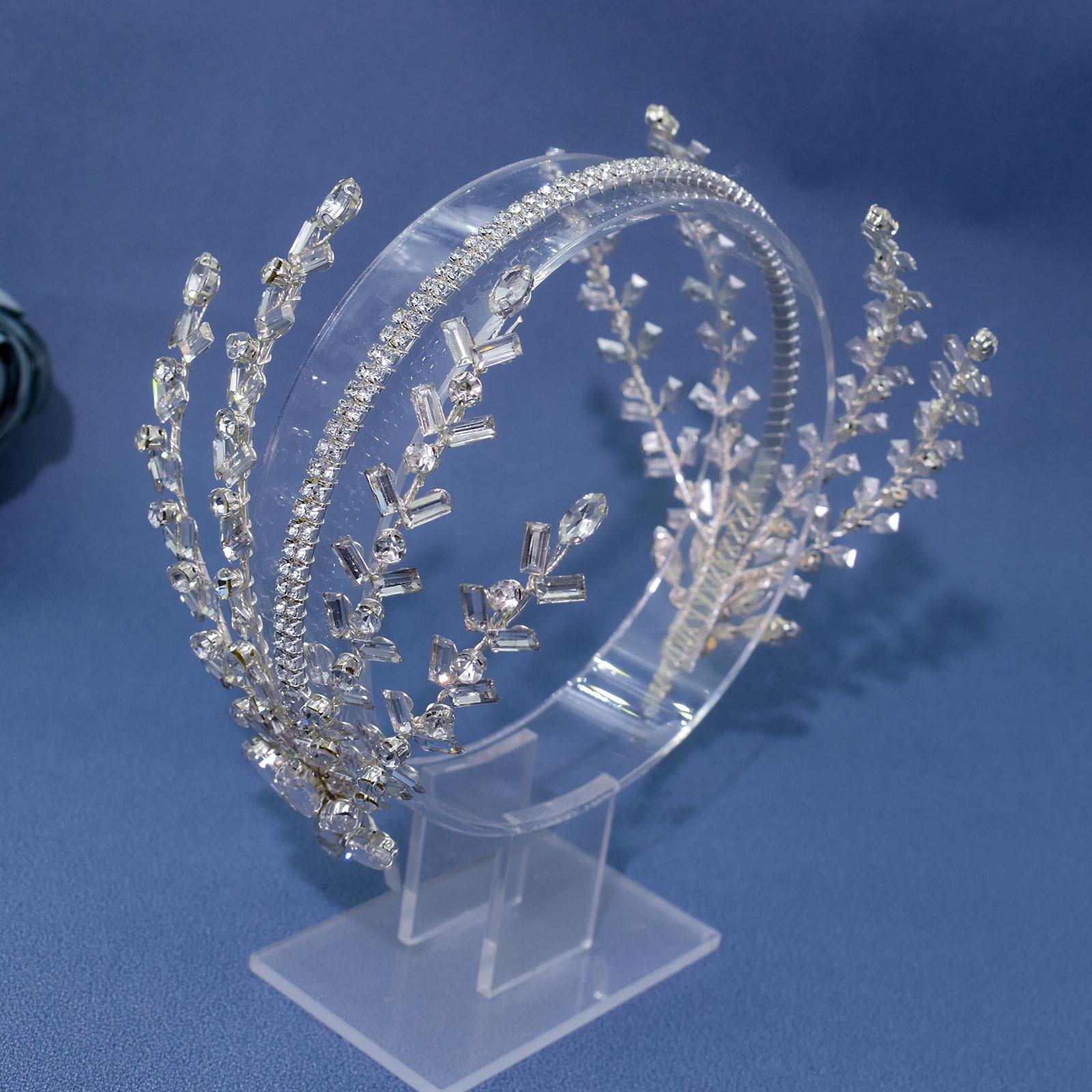 European & American Bridal Headband with Square Diamond Design - Tiara Accessory DZ071 серебряный
European & American Bridal Headband with Square Diamond Design - Tiara Accessory DZ071 серебряный