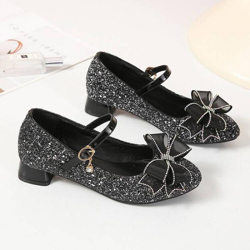 Новые детские туфли-принцессы из мягкой кожи для среднего возраста, удобные туфли-лодочки с пайетками и пряжкой, студенческие туфли с бантом для показа мод 39 (inner length 24.5cm)
Новые детские туфли-принцессы из мягкой кожи для среднего возраста, удобные туфли-лодочки с пайетками и пряжкой, студенческие туфли с бантом для показа мод 39 (inner length 24.5cm)
