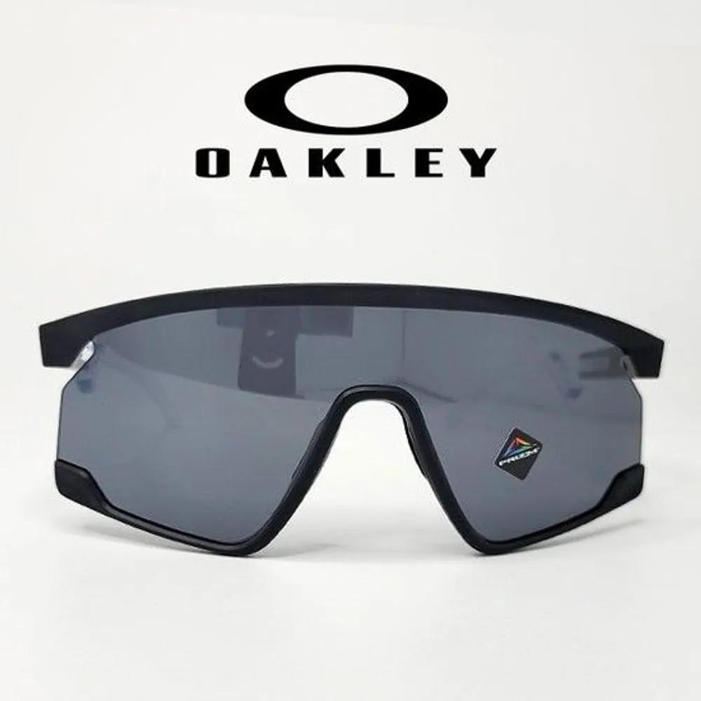Baxter OO9280-0139 (BXTR 9280-01) Prism Black Goggle-style Sunglasses doesn t exist
Baxter OO9280-0139 (BXTR 9280-01) Prism Black Goggle-style Sunglasses doesn t exist