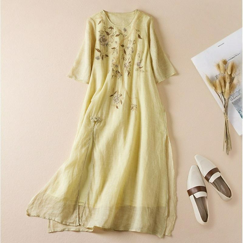 Summer Ramie Dress Literary Embroidery Round Neck Pullover Five-point Sleeve Fairy Beauty Long Skirt Female Skirt S жовтий
Summer Ramie Dress Literary Embroidery Round Neck Pullover Five-point Sleeve Fairy Beauty Long Skirt Female Skirt S жовтий