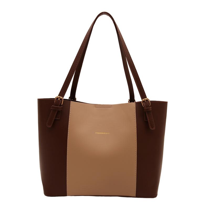 etro simple and fashionable commuter bag women s new large-capacity shoulder bag texture handbag
etro simple and fashionable commuter bag women s new large-capacity shoulder bag texture handbag