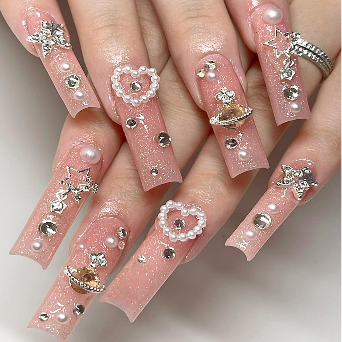 European & American Long Rhinestone Pearl Heart Fake Nails - Wearable, 3D, Removable Style
European & American Long Rhinestone Pearl Heart Fake Nails - Wearable, 3D, Removable Style