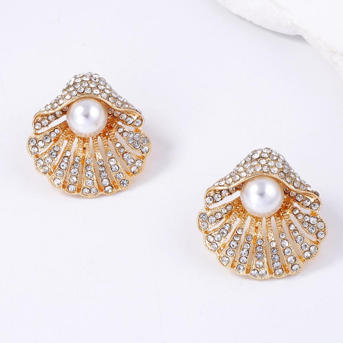 Digadagu Metal Rhinestone Shell Stud Earrings New Women s Simple Elegant Earrings Daily Zircon Accessories белый
Digadagu Metal Rhinestone Shell Stud Earrings New Women s Simple Elegant Earrings Daily Zircon Accessories белый