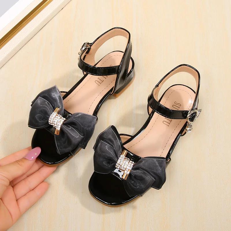 Girls Princess Sandals Summer Kids Low Heels Fashion Party Dress Beach Shoes Outdoor Causal Sandals Children Soft Sole with Bow 37
Girls Princess Sandals Summer Kids Low Heels Fashion Party Dress Beach Shoes Outdoor Causal Sandals Children Soft Sole with Bow 37