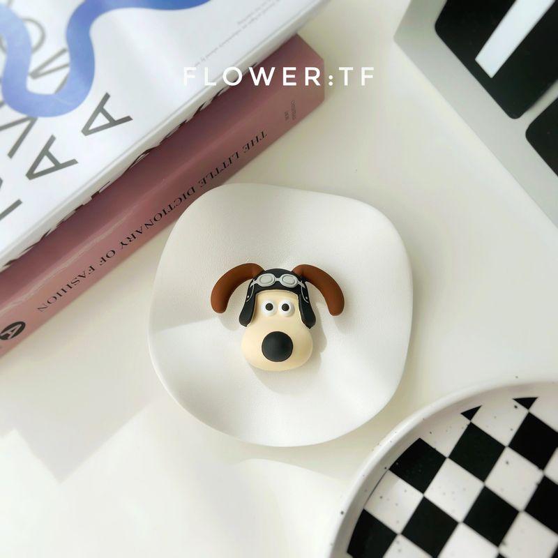 New Automobile Vent Perfume Handmade Car Cartoon Fragrant Stone Boyfriend Car Interior Decoration Light Perfume Pilot(Free 1 Bottle of Aromatherapy Essential Oil)
New Automobile Vent Perfume Handmade Car Cartoon Fragrant Stone Boyfriend Car Interior Decoration Light Perfume Pilot(Free 1 Bottle of Aromatherapy Essential Oil)