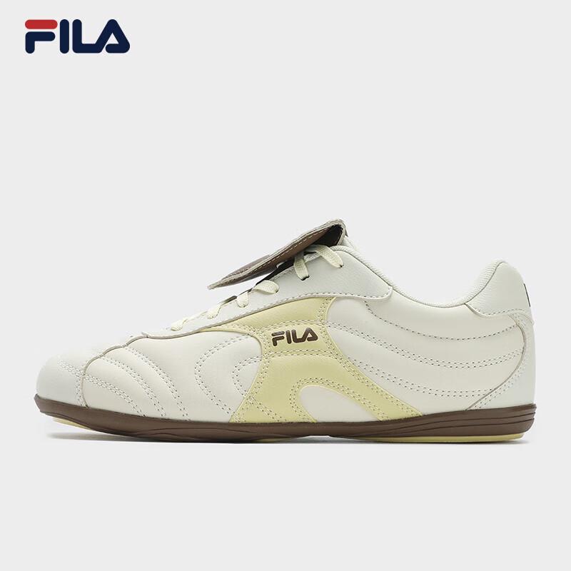 FILA Women s Thin-Sole Dad Casual Sneakers 6.5
FILA Women s Thin-Sole Dad Casual Sneakers 6.5