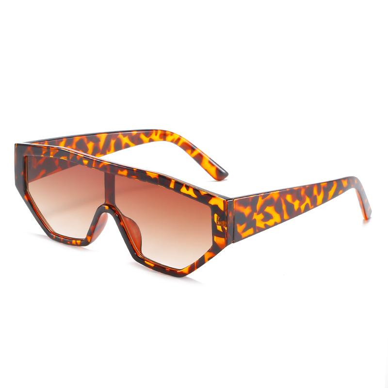New Luxury Leopard Gradient One Piece Large Frame Women Sunglasses Fashion Retro Personality Trend UV400 as picture
New Luxury Leopard Gradient One Piece Large Frame Women Sunglasses Fashion Retro Personality Trend UV400 as picture