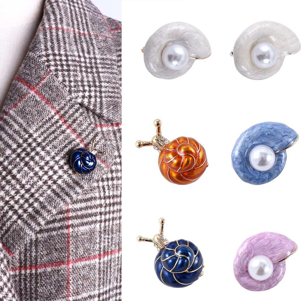 Women Dripping Oil Rhinestone Clothing Corsage Snails Brooches Enamel Pins Korean Style Brooches D
Women Dripping Oil Rhinestone Clothing Corsage Snails Brooches Enamel Pins Korean Style Brooches D