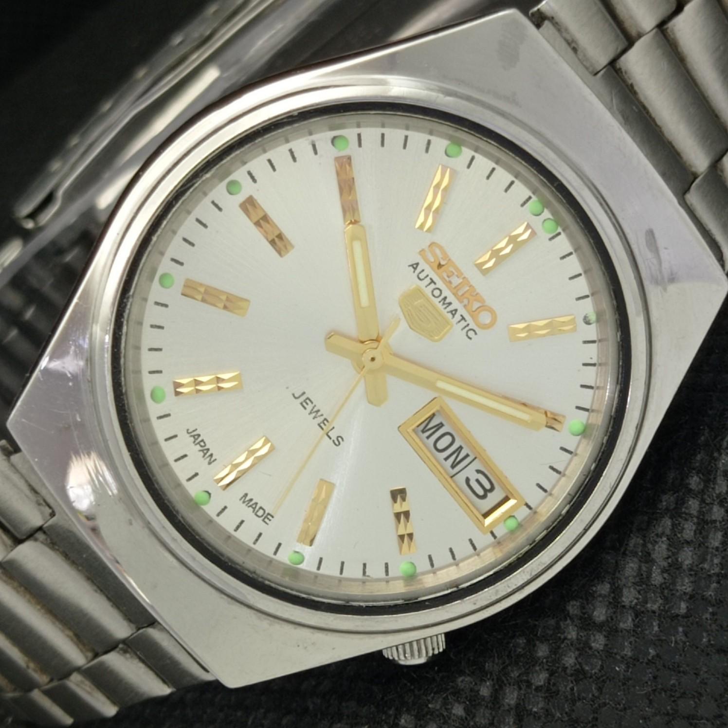 Б/У ВИНТАЖНЫЕ ЧАСЫ SEIKO 5 AUTO 6309A ЯПОНИЯ МУЖСКИЕ D/D СЕРЕБРЯНЫЕ ЧАСЫ 608a-a315110-2 SKU608a-a315110
Б/У ВИНТАЖНЫЕ ЧАСЫ SEIKO 5 AUTO 6309A ЯПОНИЯ МУЖСКИЕ D/D СЕРЕБРЯНЫЕ ЧАСЫ 608a-a315110-2 SKU608a-a315110