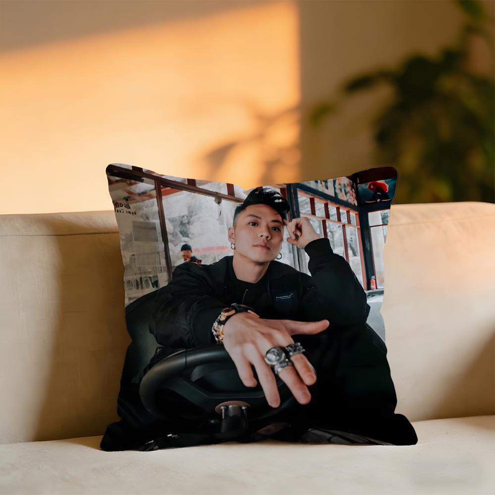 Wukong Cushion Cover Cozy Velvet Throw PillowSoft Warm Cushion For Sofa Bed 30x30 cm
Wukong Cushion Cover Cozy Velvet Throw PillowSoft Warm Cushion For Sofa Bed 30x30 cm