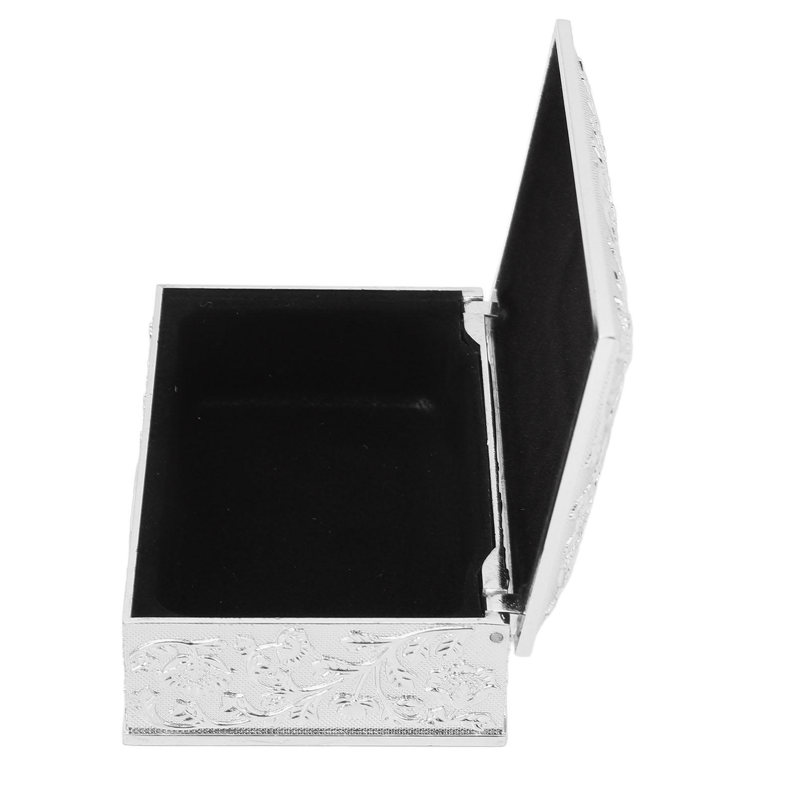 Vintage Jewelry Box Carved Elegant Colorfast Zinc Alloy Soft Lining Trinket Storage Box for Dressing Table Shelf
Vintage Jewelry Box Carved Elegant Colorfast Zinc Alloy Soft Lining Trinket Storage Box for Dressing Table Shelf