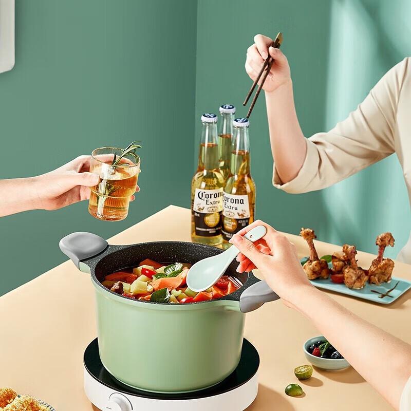 Chui Da Royal 22CM Micro Pressure Non-stick Soup Pot
Chui Da Royal 22CM Micro Pressure Non-stick Soup Pot