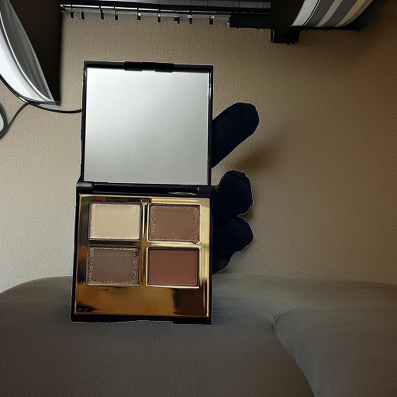 Waterproof Long-lasting Four-color Eyeshadow Palette - Bright Eyes, Pillow Talk Collection, 5.2G Pillow Talk
Waterproof Long-lasting Four-color Eyeshadow Palette - Bright Eyes, Pillow Talk Collection, 5.2G Pillow Talk