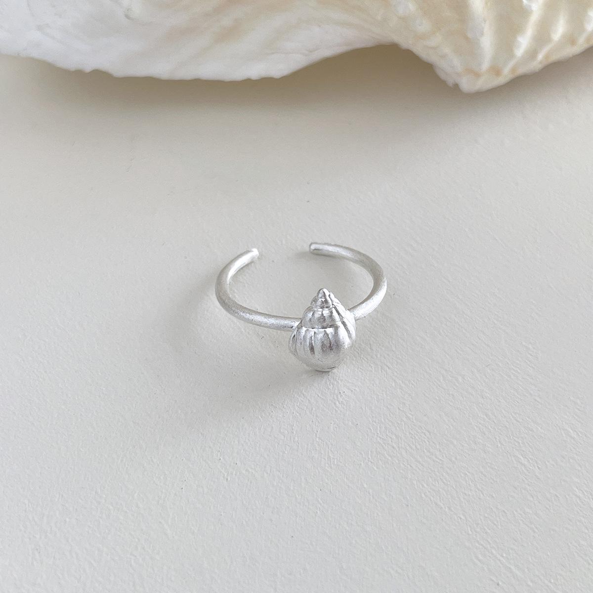 High-End Minimalist Conch Ring for Women: Niche Design, Sweet & Cool Style, Open & Exquisite Index Finger Ring Adjustable Open
High-End Minimalist Conch Ring for Women: Niche Design, Sweet & Cool Style, Open & Exquisite Index Finger Ring Adjustable Open
