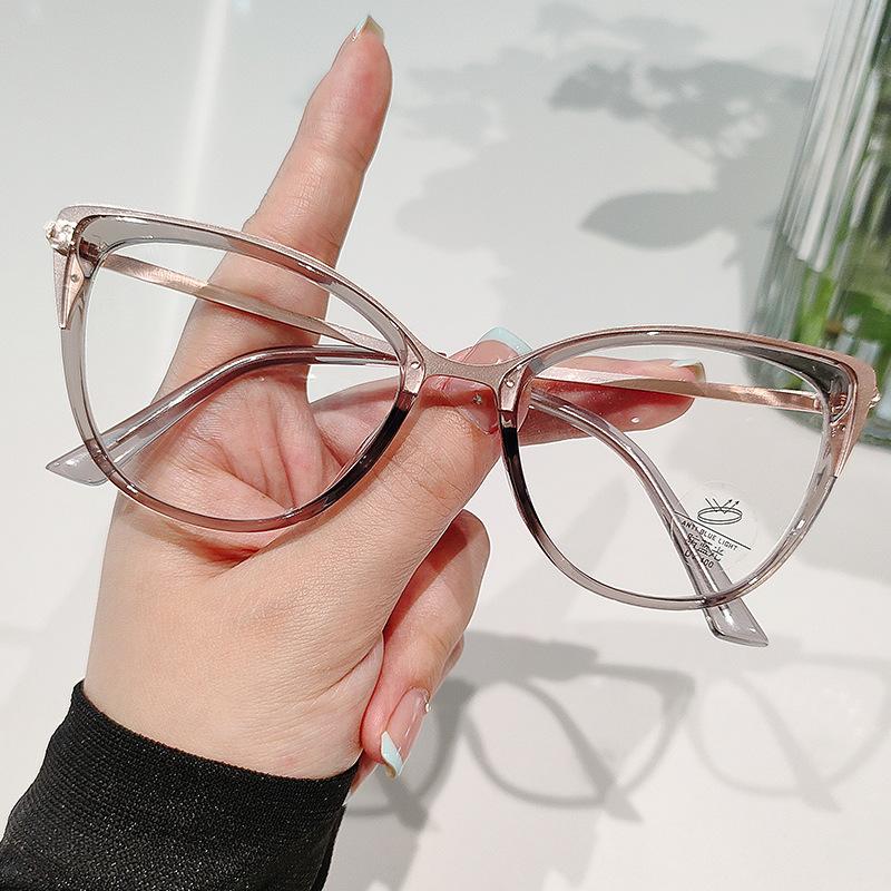 Glasses Anti-blue Light Retro Cat Eye Glasses Frame New Versatile Metal Trendy Reading Glasses Fashion Reading Glasses 5027 +100 серый
Glasses Anti-blue Light Retro Cat Eye Glasses Frame New Versatile Metal Trendy Reading Glasses Fashion Reading Glasses 5027 +100 серый