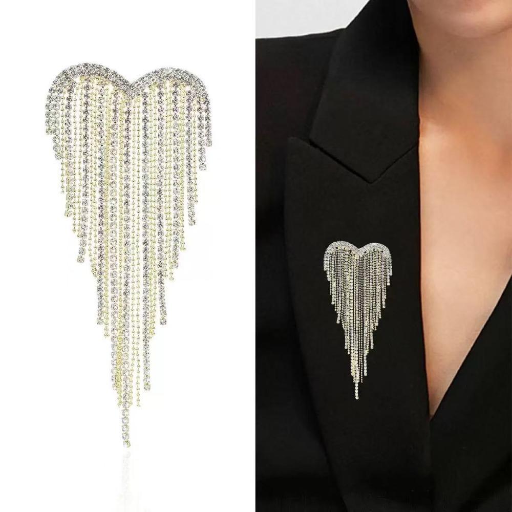 Fashion Luxury Sparkle Rhinestone Heart Shape Tassel Waterfall Brooches for Women Corsage Pinssuit Cardigan Accessories Jewelry
Fashion Luxury Sparkle Rhinestone Heart Shape Tassel Waterfall Brooches for Women Corsage Pinssuit Cardigan Accessories Jewelry
