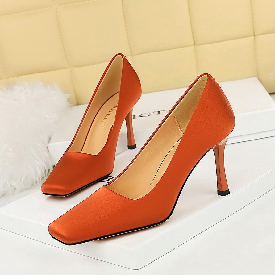 7731-1 single shoes (this style is sold out and will not be replenished) 40 шампанського
7731-1 single shoes (this style is sold out and will not be replenished) 40 шампанського