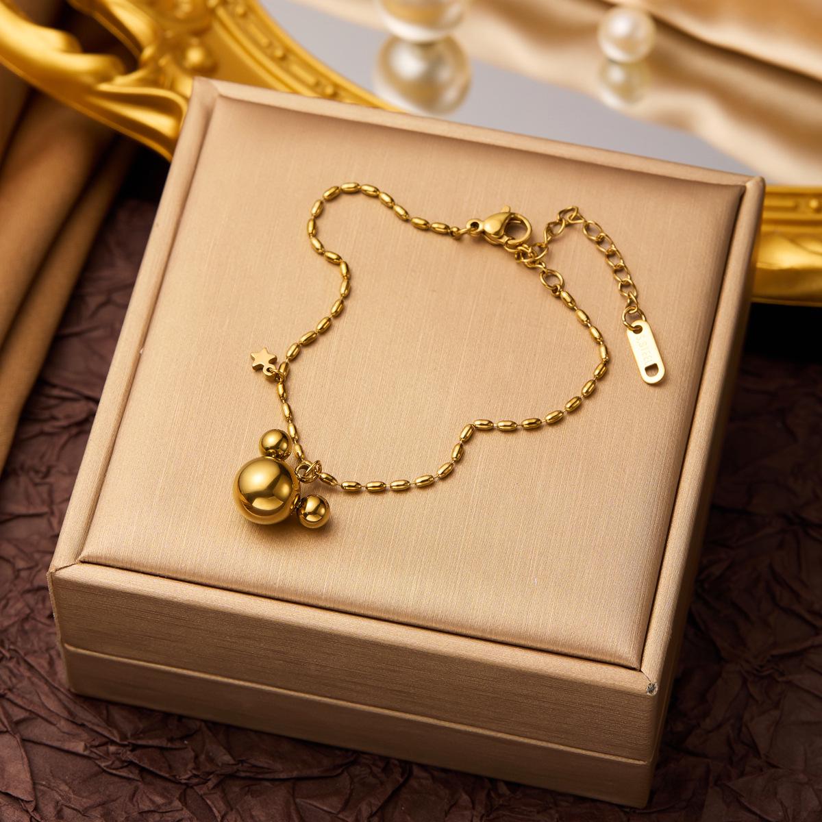 Новый модный браслет из титановой стали с невыцветающим покрытием для женщин - Универсальные тренды европейского стиля
Новый модный браслет из титановой стали с невыцветающим покрытием для женщин - Универсальные тренды европейского стиля