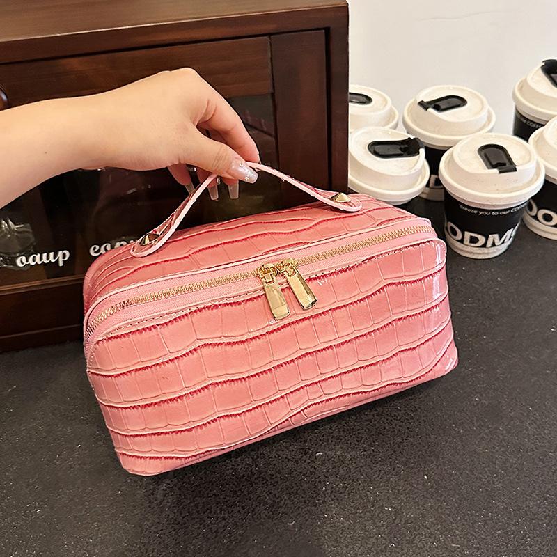 2026 Cosmetic Bag Women s Premium Sense New Large Capacity Convenient Cosmetic Bag Travel Wash Bag Cosmetics Storage Bag 25*12*13CM
2026 Cosmetic Bag Women s Premium Sense New Large Capacity Convenient Cosmetic Bag Travel Wash Bag Cosmetics Storage Bag 25*12*13CM