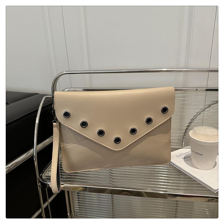 Spring Fashi Top Handle Bag Women Simple Clutch Messenger Bag Small Comfortable and Versatile Texture Square Bag with Studs
Spring Fashi Top Handle Bag Women Simple Clutch Messenger Bag Small Comfortable and Versatile Texture Square Bag with Studs