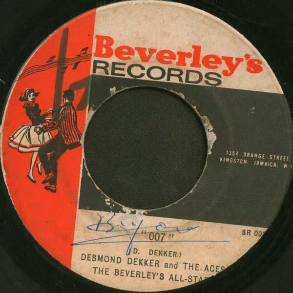 7inch Record DESMOND DEKKER & THE ACES / ROLAND - 007 / El Toro SR002 Beverley s Reco 1967 Jamaica Reggae, Ska & Dub Used
7inch Record DESMOND DEKKER & THE ACES / ROLAND - 007 / El Toro SR002 Beverley s Reco 1967 Jamaica Reggae, Ska & Dub Used