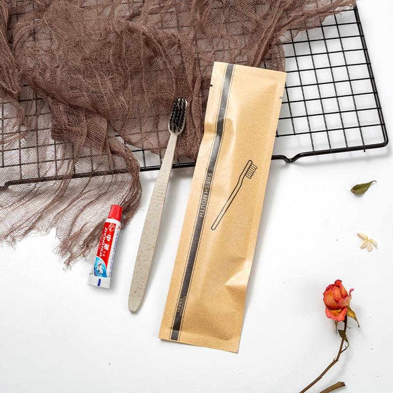 Одноразовые туалетные принадлежности для отеля B&B Kraft Paper Bag: Зубная щетка, зубная паста, гель для душа.
Одноразовые туалетные принадлежности для отеля B&B Kraft Paper Bag: Зубная щетка, зубная паста, гель для душа.