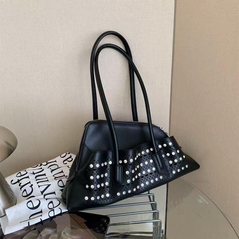 Fashionable Hollow-out Irregular Handbag Rhinestone Large Capacity Multi-compartment Shoulder Bag Women s Retro Underarm Bag 34x9x18cm чорний
Fashionable Hollow-out Irregular Handbag Rhinestone Large Capacity Multi-compartment Shoulder Bag Women s Retro Underarm Bag 34x9x18cm чорний