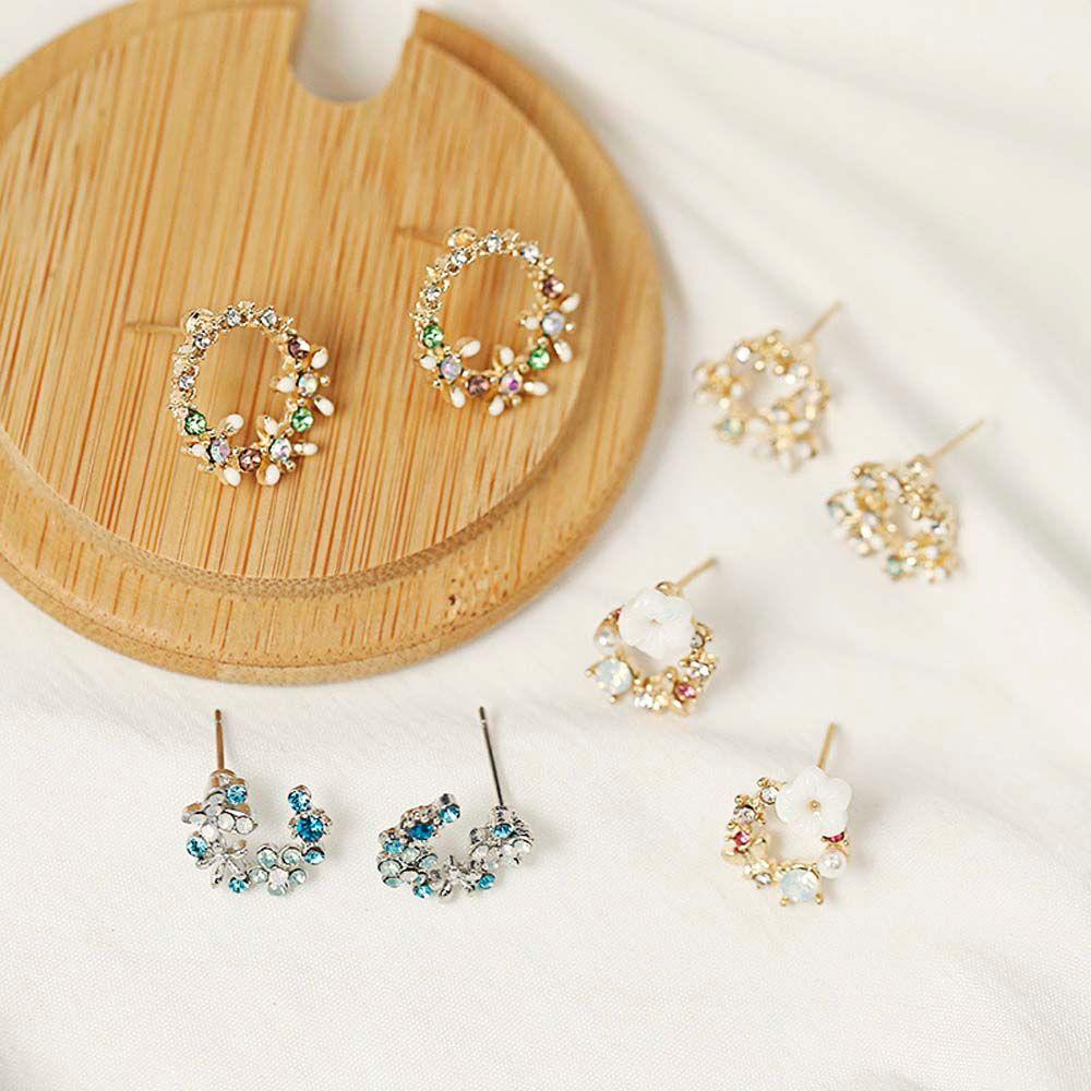 Metal Rhinestone Colorful Korean Small Wreath Earring Drop Earrings Flower Circle Stud Earrings ez21
Metal Rhinestone Colorful Korean Small Wreath Earring Drop Earrings Flower Circle Stud Earrings ez21